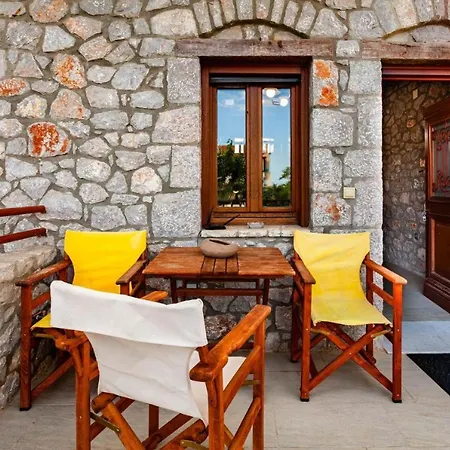 Stone Dukes * Parálion Ástros