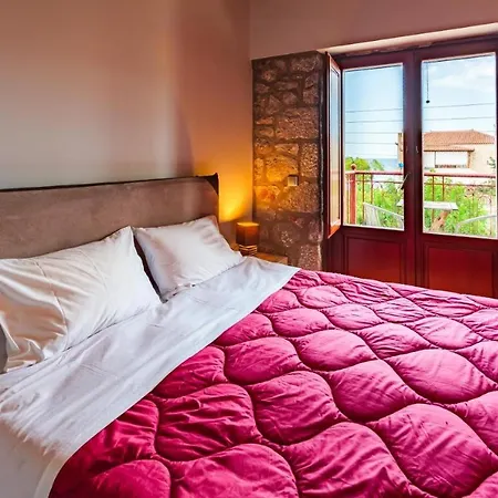 Stone Dukes * Parálion Ástros