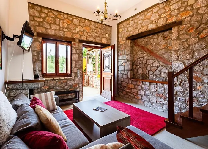 Villa Stone Dukes Parálion Ástros