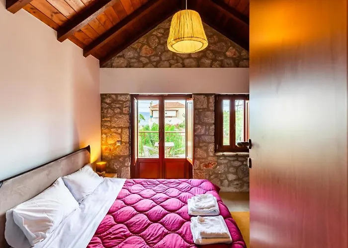 Stone Dukes * Parálion Ástros